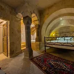 Bezirhane Cave Hotel Mustafapasa