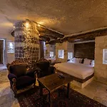 Bezirhane Cave Hotel 3*