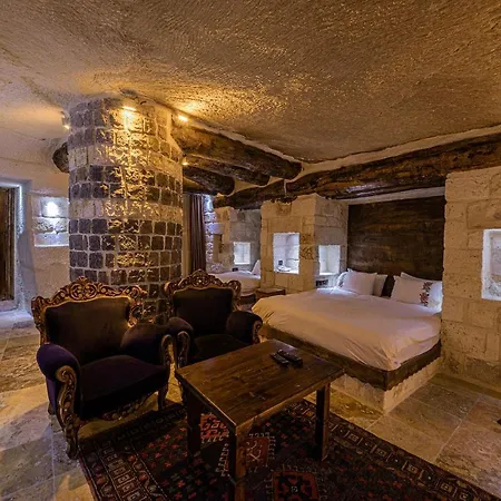Bezirhane Cave Hotel 3*