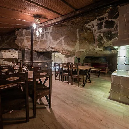 Bezirhane Cave Hotel 3*