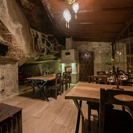 Otel Bezirhane Cave 3*